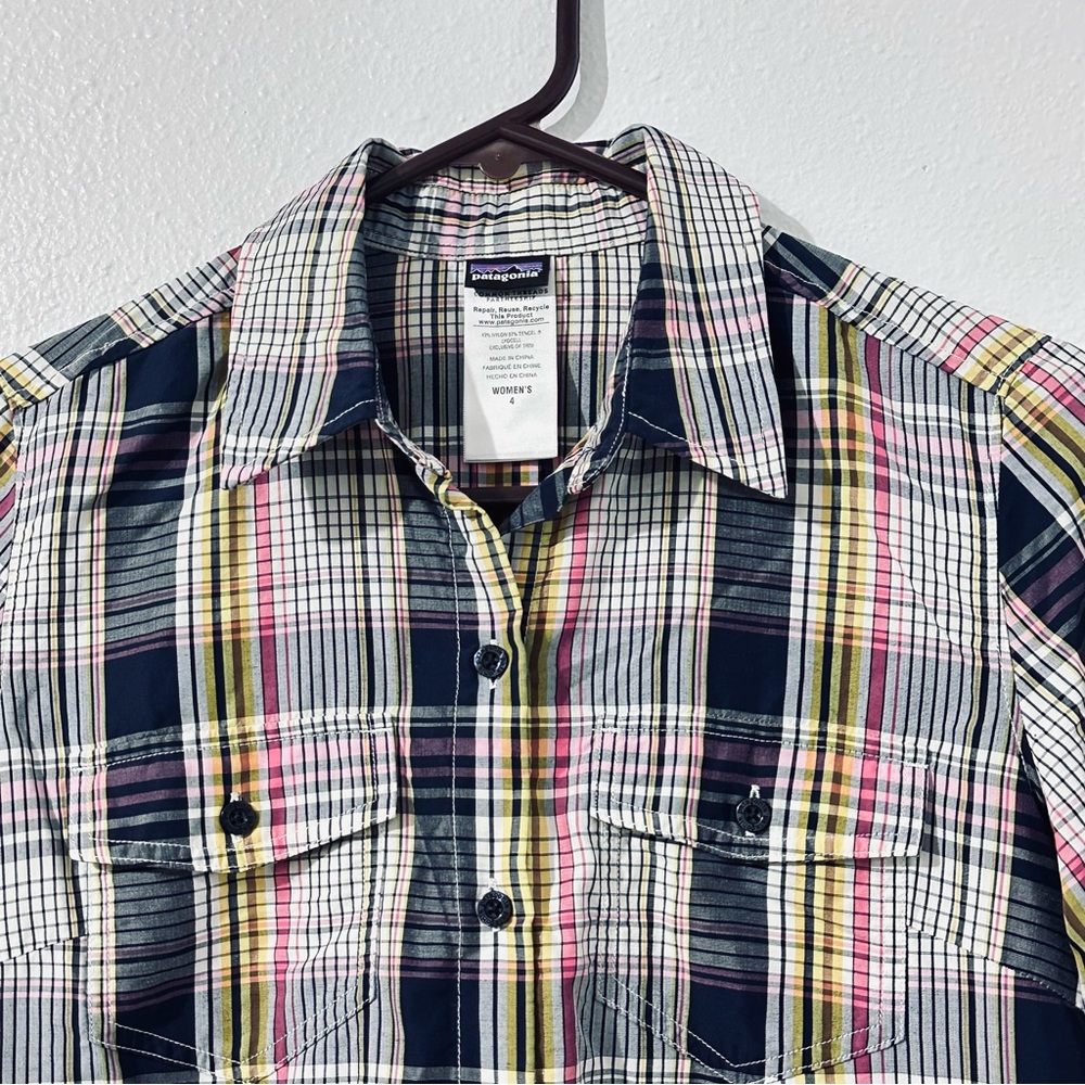 Patagonia Womens Small Plaid Button Blouse Outdoor Hiking Lightweight Camping - Picture 3 of 5